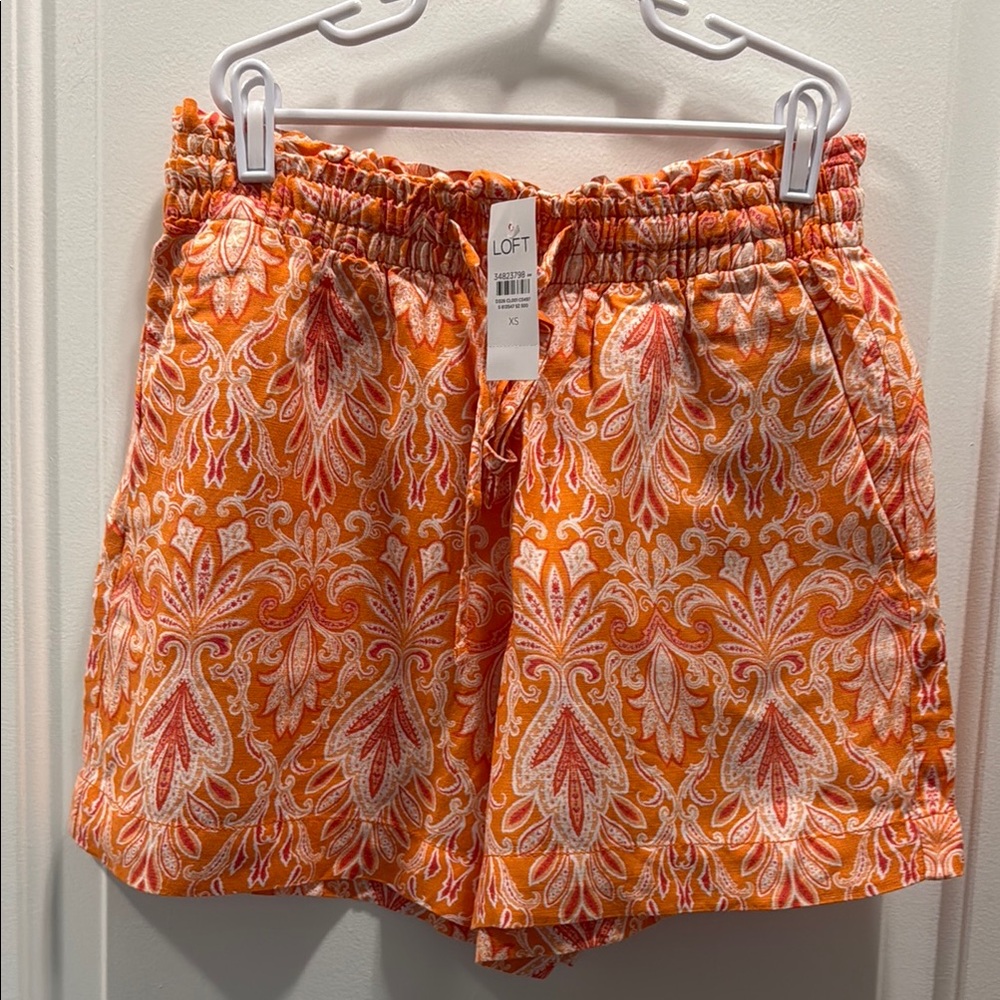 LOFT Women's Orange Paisley Shorts